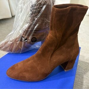 Stuart Weitzman deep coffee Suede Heeled Boots
no zipper 
brand new